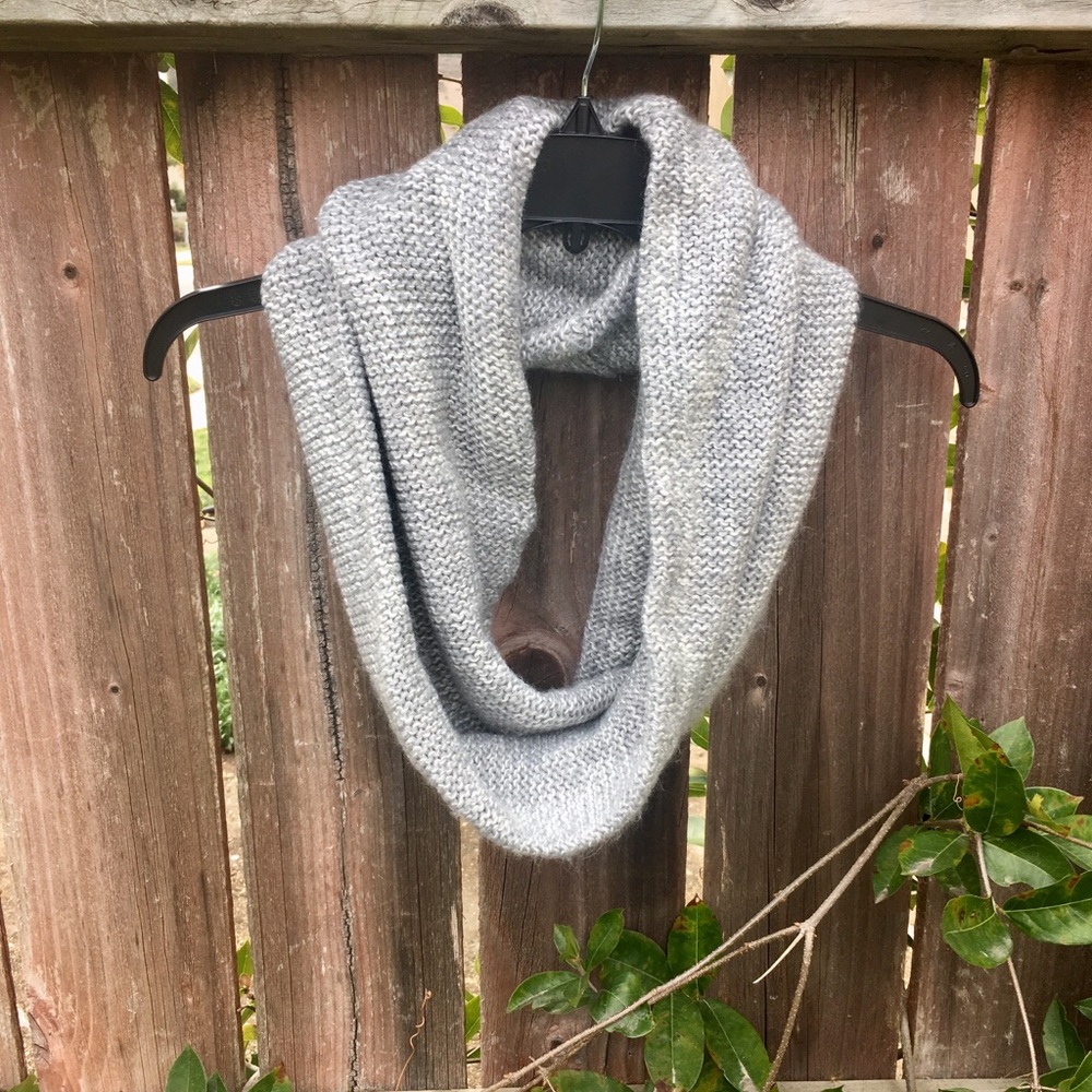 Grey Infinity Scraf
